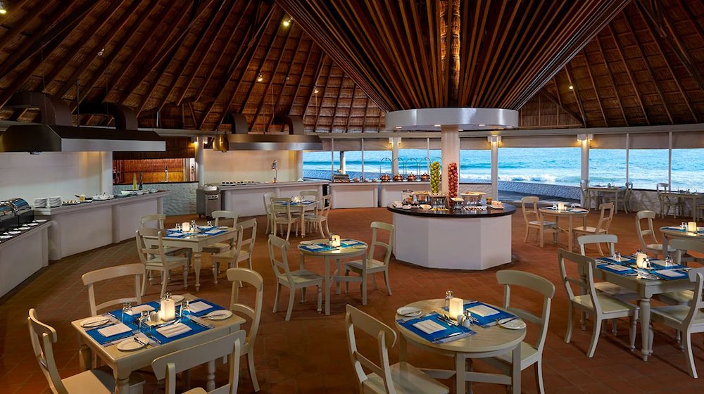 Beach Bar at Cinnamon Dhonveli Maldives